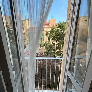 https://central-with-charm-and-sea-views.top-hotels-tarragona.com
